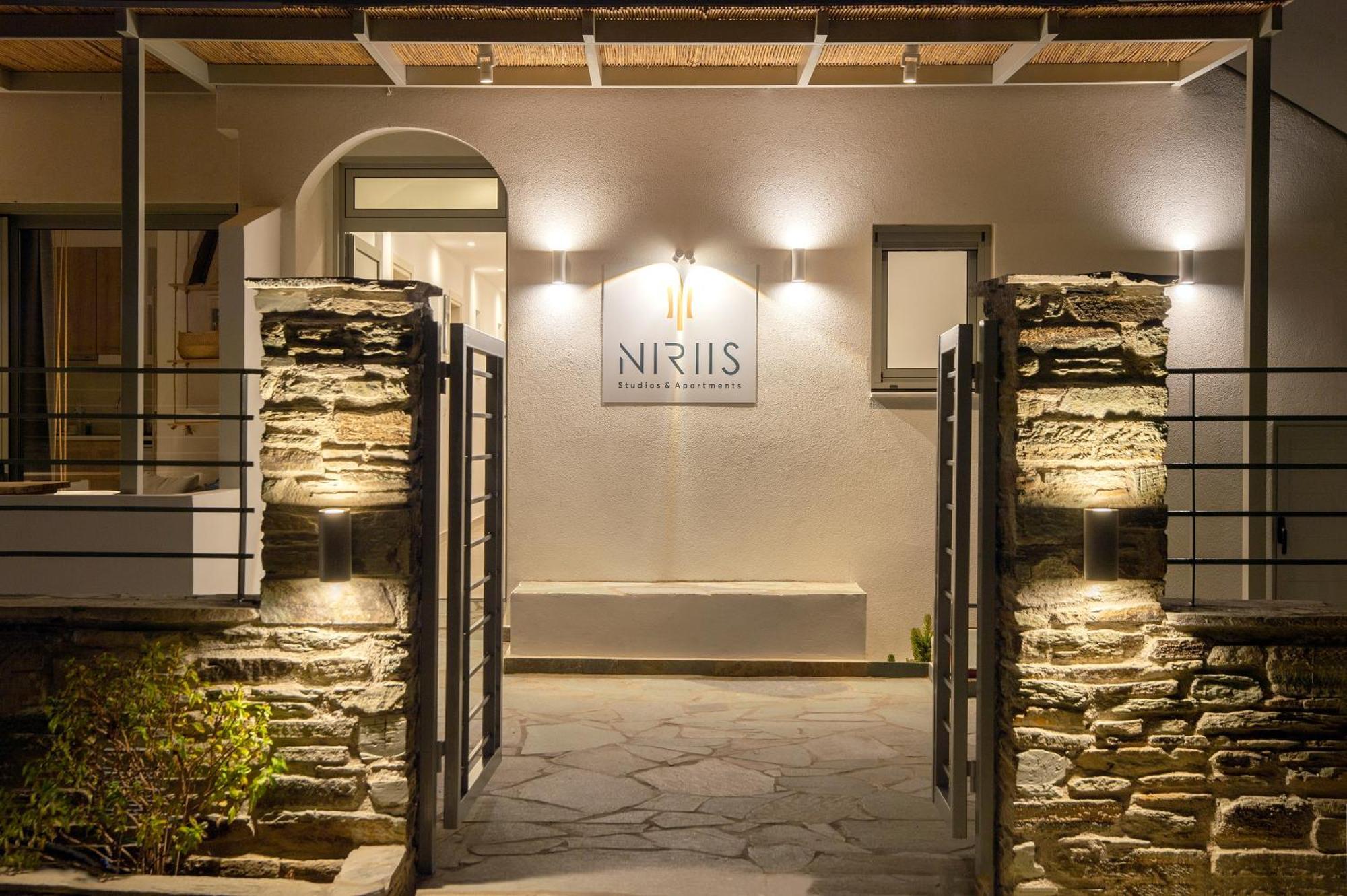Niriis Studios Aktaia & Glauke Batsi Batsíon Exteriör bild